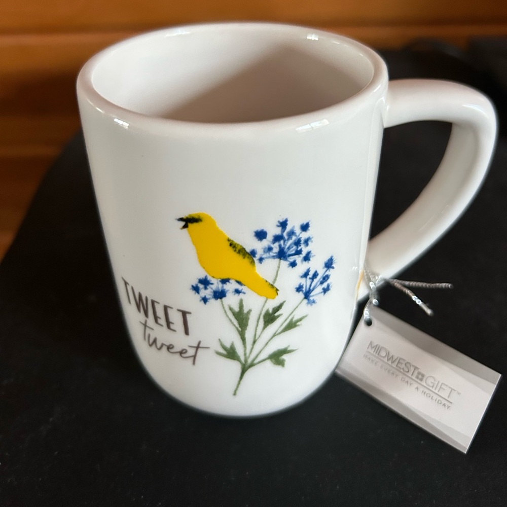 White Mug with Sweet Yellow Bird 🐤 " Tweet Tweet " Design